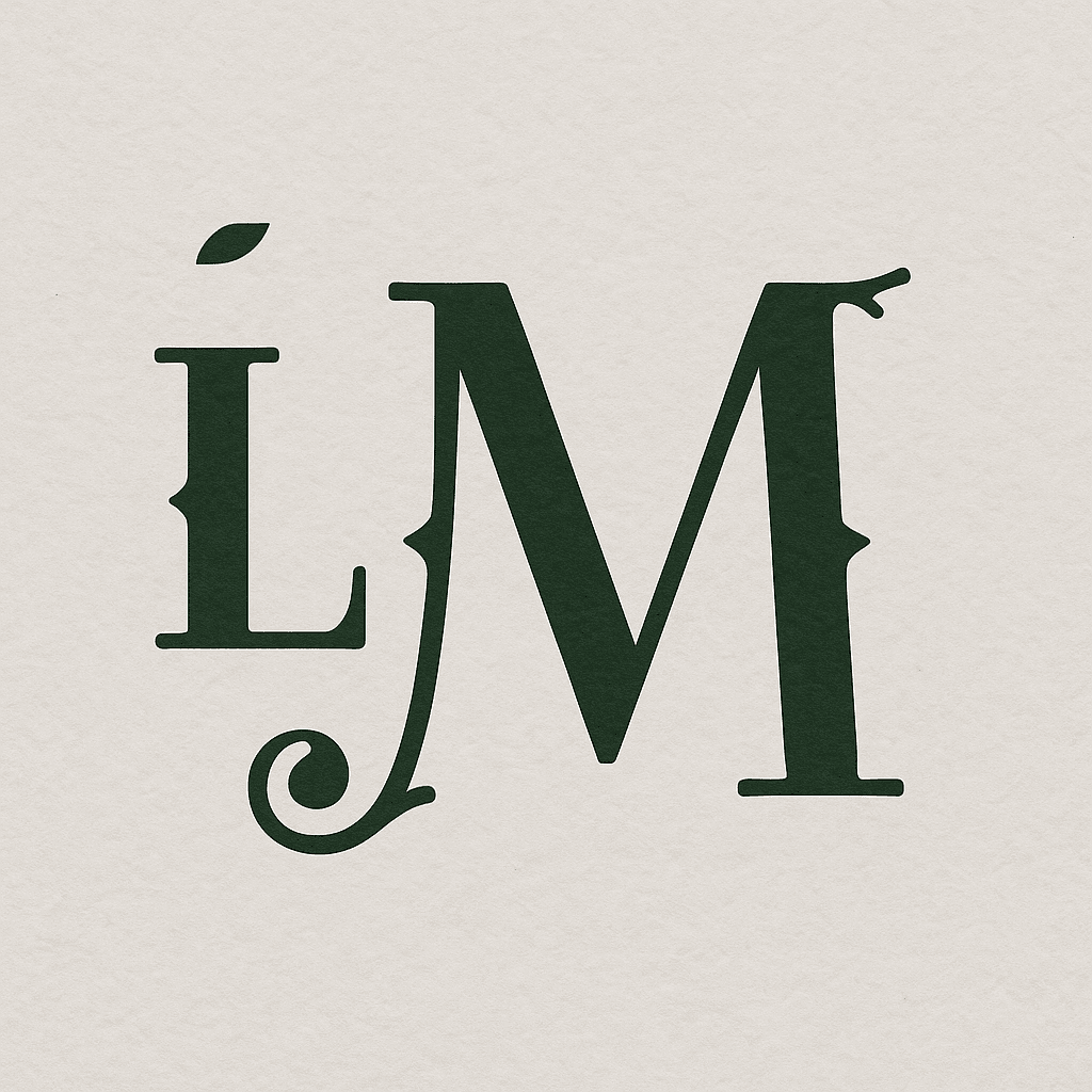 Stylized green letters 'ÍM' on a light textured background with decorative serifs.